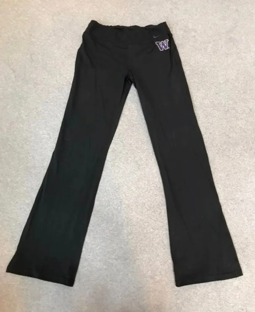 Nike Ladies UW Huskies Yoga Pants